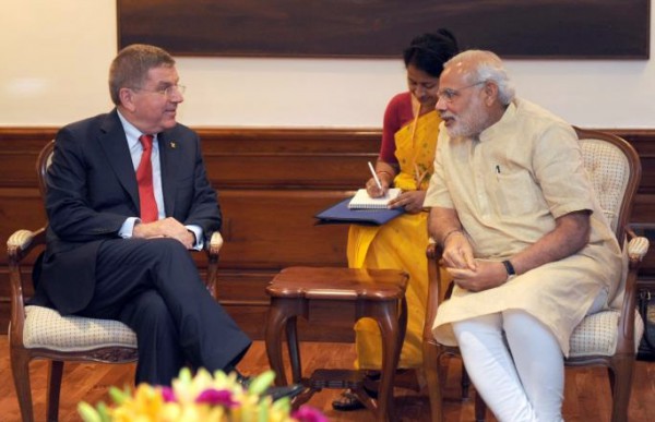 IOC President Thomas Bach with India's Prime Minister Narendra Modi April 27, 2015 (Twitter/Narendra Modi Photo)