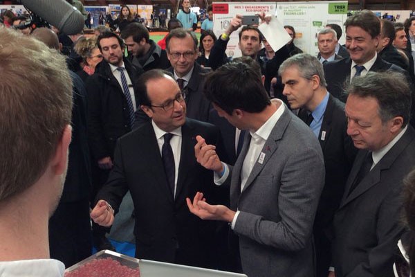 French President François Hollande and Paris 2024 Co-Chair Tony Estanguet at Onze Tricolour (Twitter Photo)