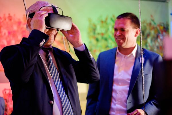 István Tarlós, Mayor of Budapest, takes a Virtual Reality tour of the Budapest Aquatics Centre with Balázs Fürjes, Chairman of Budapest 2024