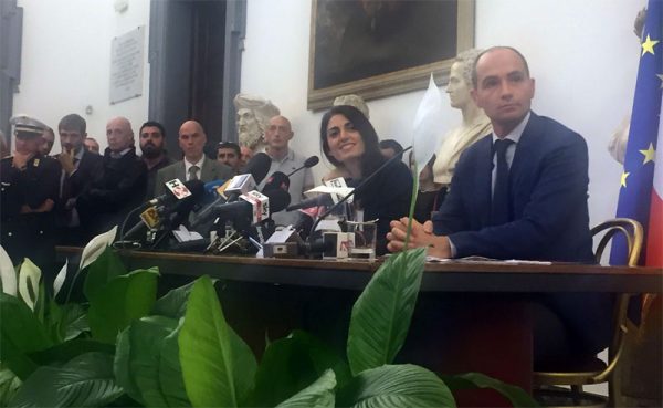 Rome Mayor Virginia Raggi (centre) removes support from Olympic bid at City Hall (Twitter Photo)