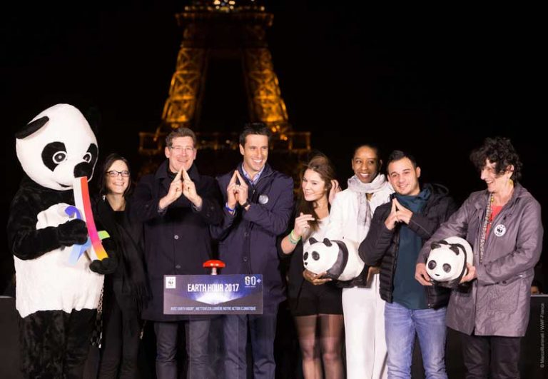 Paris 2024 and World Wildlife Federation Celebrate Earth Hour 2017 in Paris (France-WWF Photo)