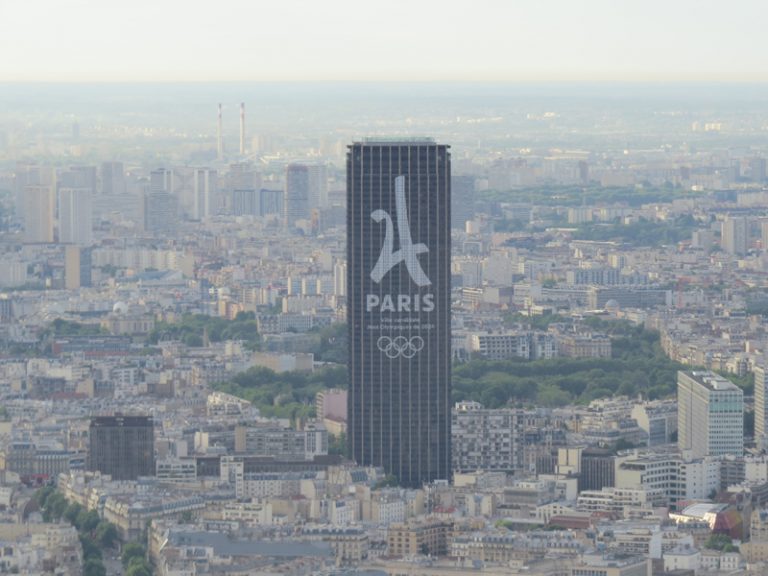 Paris 2024 branding adorns Paris Hotel during IOC Evaluation Commission Visit (GamesBids Photo)