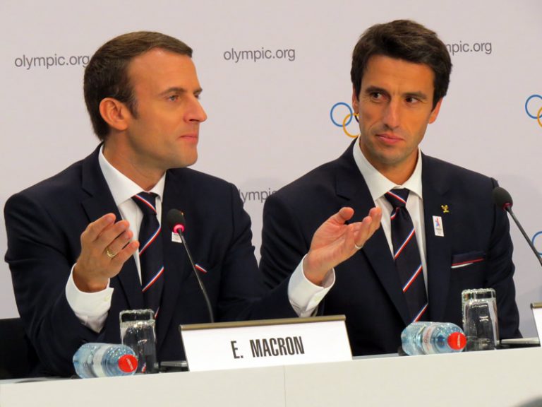 French President Emmanuel Macron (left) and Paris 2024 Co-Chair Tony Estanguet at press conference following Technical Briefing to IOC Members (GamesBids Photo)