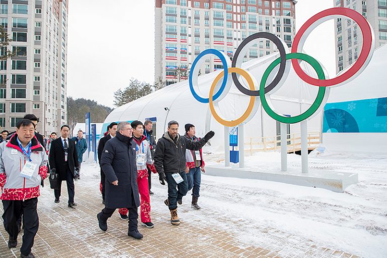 IOC President Thomas Bach inspects Gangneung Olympic Village at the PyeongChang 2018 Winter Games (IOC Photo)