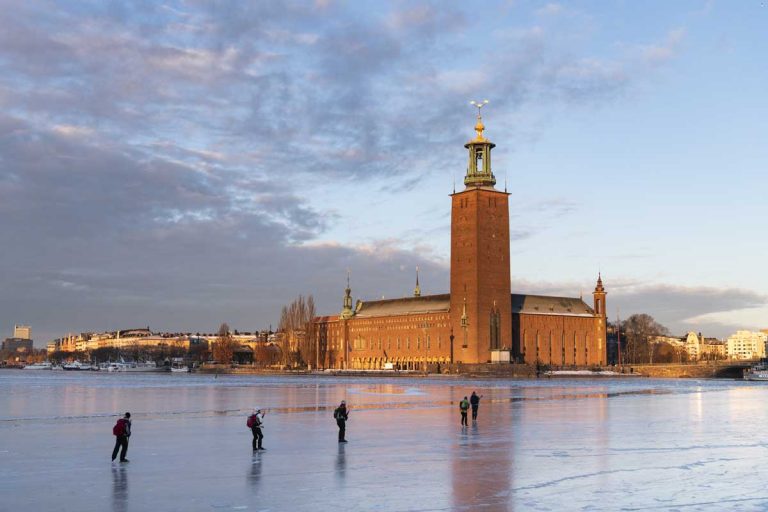 Skating in Stockholm (SOK Photo)