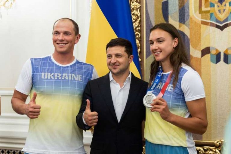 Ukraine President Volodymyr Zelenskyy weclomes Olympic athletes home from Tokyo 2020, August 17, 2021 (Photo: Office of President of Ukraine)